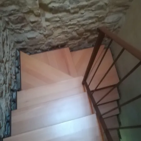 Alojamento de Acomodação e Pequeno-almoço Sacreterre E *