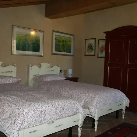 Alojamento de Acomodação e Pequeno-almoço Sacreterre E Tizzano Val Parma