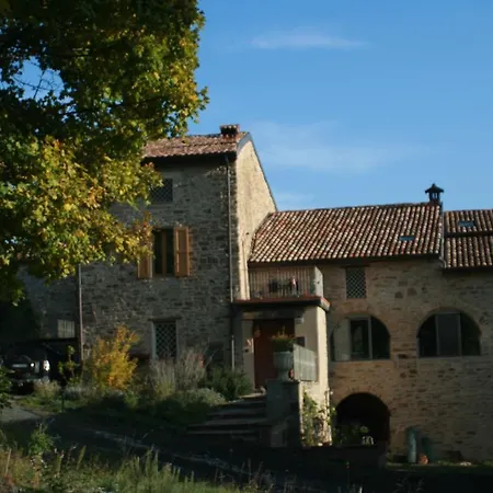 فندق مبيت وإفطار Sacreterre E Tizzano Val Parma