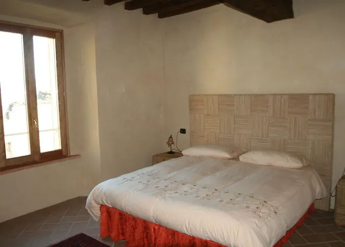 Bed & Breakfast Sacreterre E *