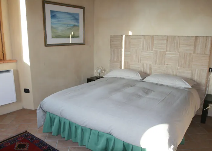 Sacreterre E * Tizzano Val Parma