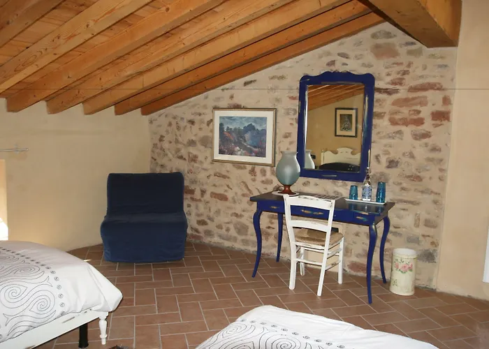 Sacreterre E * Tizzano Val Parma