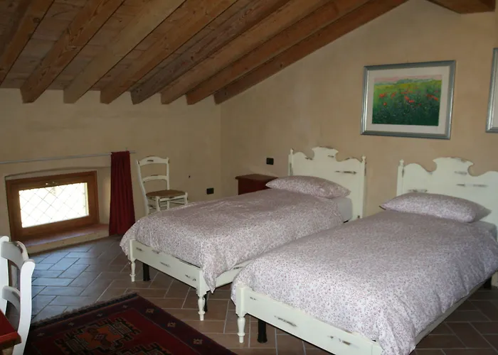 Oda ve Kahvaltı Sacreterre E Tizzano Val Parma