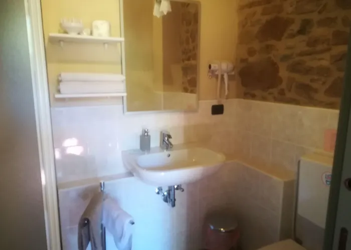 Oda ve Kahvaltı Sacreterre E Tizzano Val Parma