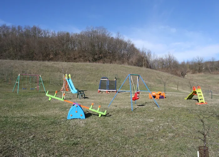 Oda ve Kahvaltı Sacreterre E *